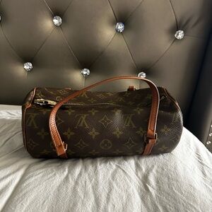 Louis Vuitton Women’s Monogram Papillon 30 handbag